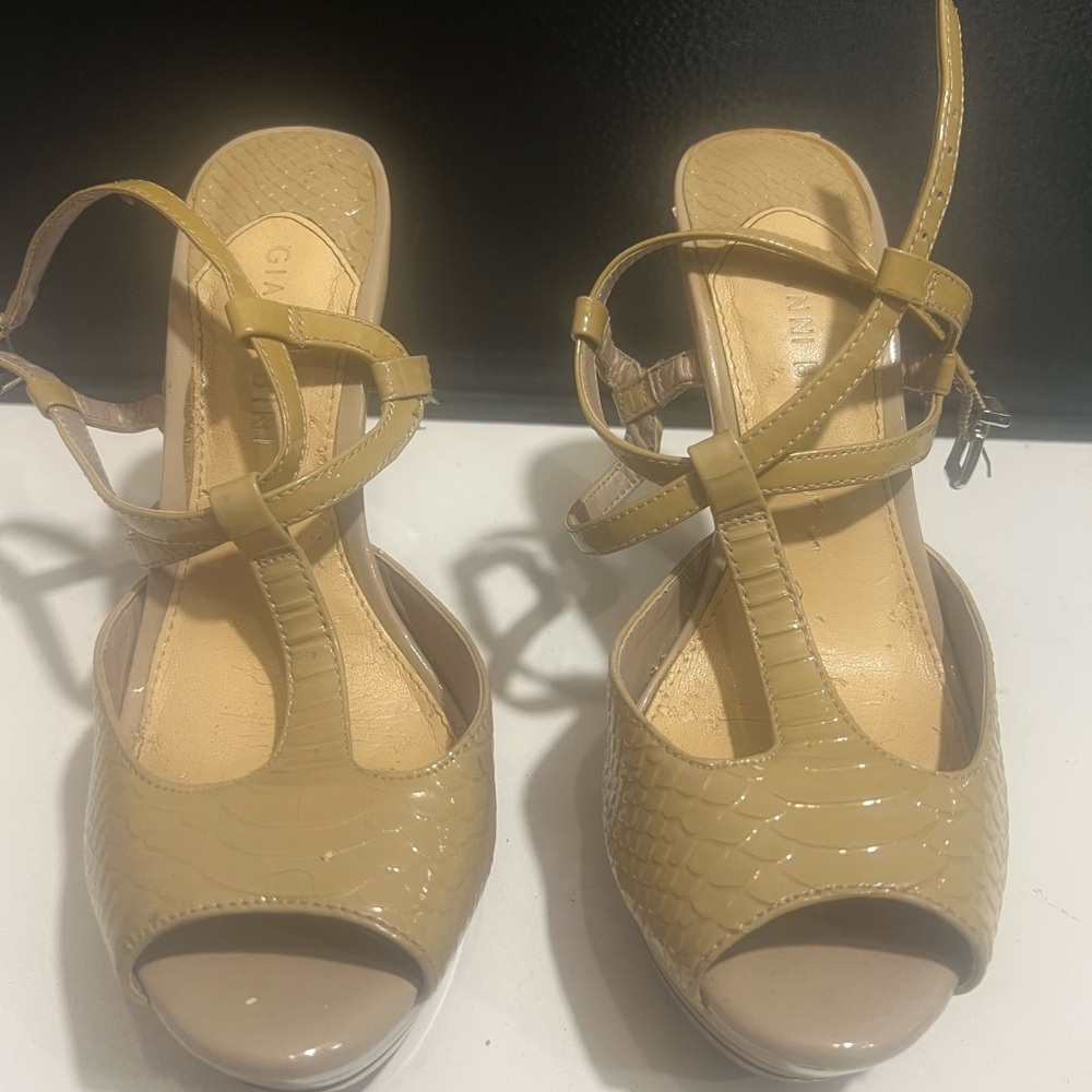 Giani Bernini Beige Patent T-Strap Peep-Toe Heels